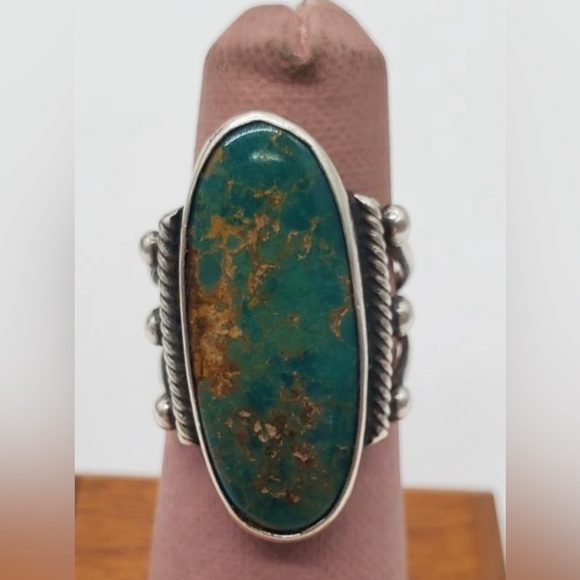 Vintage Sterling Turquoise Gemstone
Approx Ring sz 6.5 - Picture 4 of 9